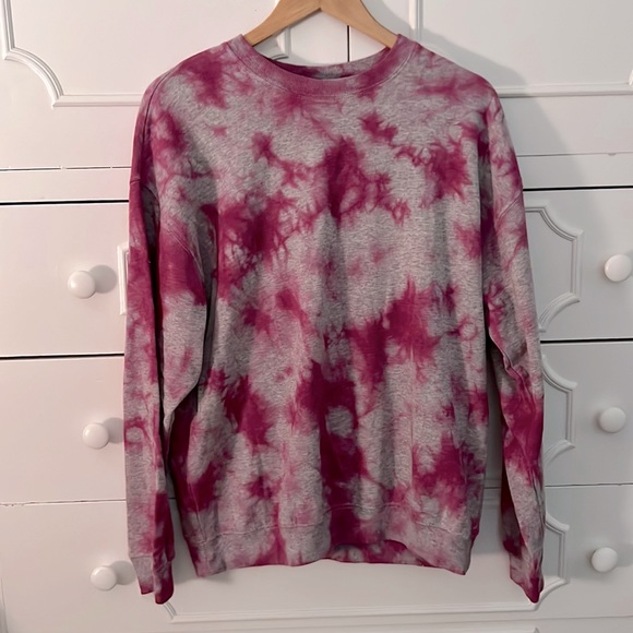 NWT Pink Wild Fable Tie Dye Sweatshirt Size Small